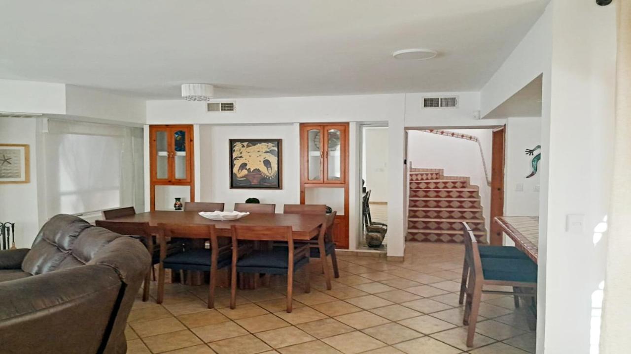 Villa Relax 3 By Kivoya Rocky Point Exterior photo